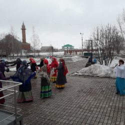 В Центре народной культуры и досуга с участием  всех  творческих коллективов города состоялась концертная программа в рамках проекта "День открытых дверей ".