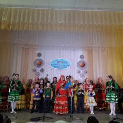 Прозвучали мелодии фольклорного ансамбля кубызистов "Яугель"