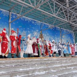 Приглашаем  принять участие в параде Дедов Морозов и Снегурочек