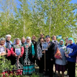 «Светлой памяти павших в борьбе против фашизма»