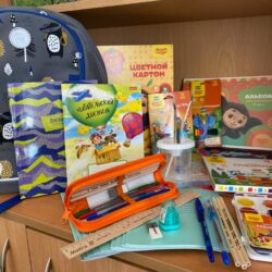 Акция "Помоги собраться в школу"