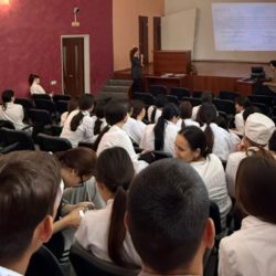 В памяти военные годы