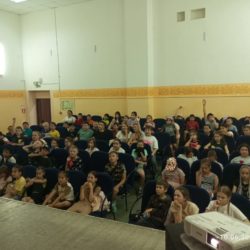 Квиз-игра собрала друзей