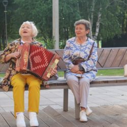 «На завалинке с гармошкой»