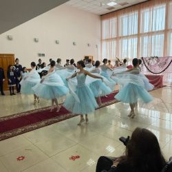 Бал маленьких принцесс